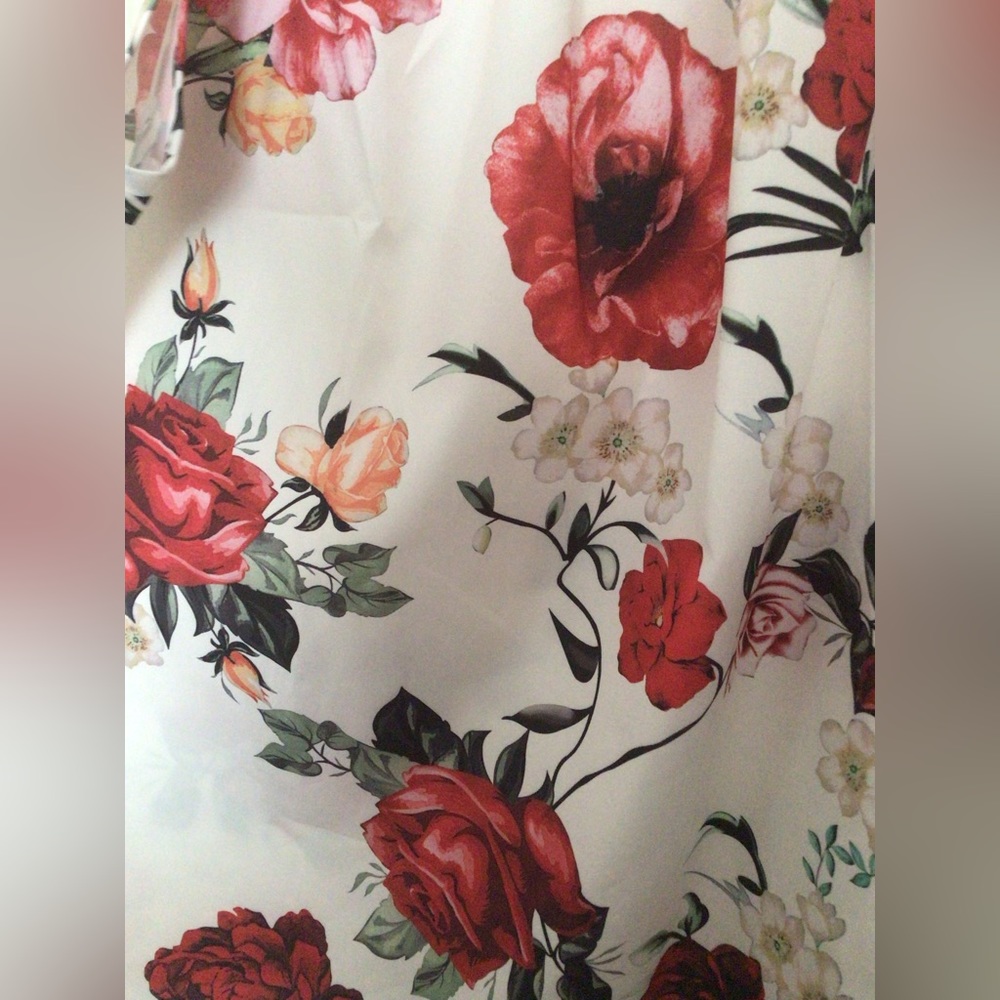 Floral Halter Top - Picture 7 of 7